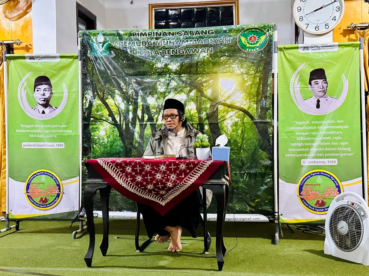 Kajian Ngeteh PCPM Kota Bengawan: Dari Jamaah Merajut Ukhuwah, Sambil Berbagi untuk NTT